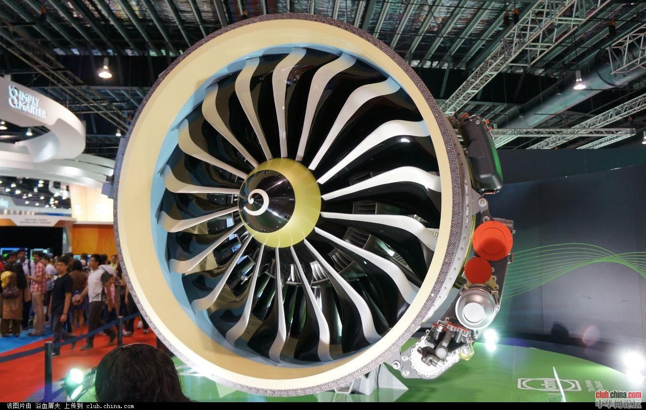 空客大不大膽?首批應(yīng)用3D打印燃油噴嘴的LEAP發(fā)動機(jī)至其客機(jī)
3D打印發(fā)動機(jī),3D打印技術(shù),3D打印,3D打印服務(wù),3D打印平臺,3D打印零件,3D打印發(fā)動機(jī)零件,3D打印機(jī)組裝,3D打印飛機(jī)