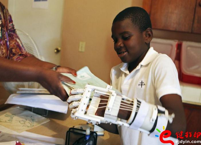 3d打印為殘疾兒童制作的醫療模型 話說3d打印技術前景和用途 為何發展如此迅速?_3d打印服務平臺